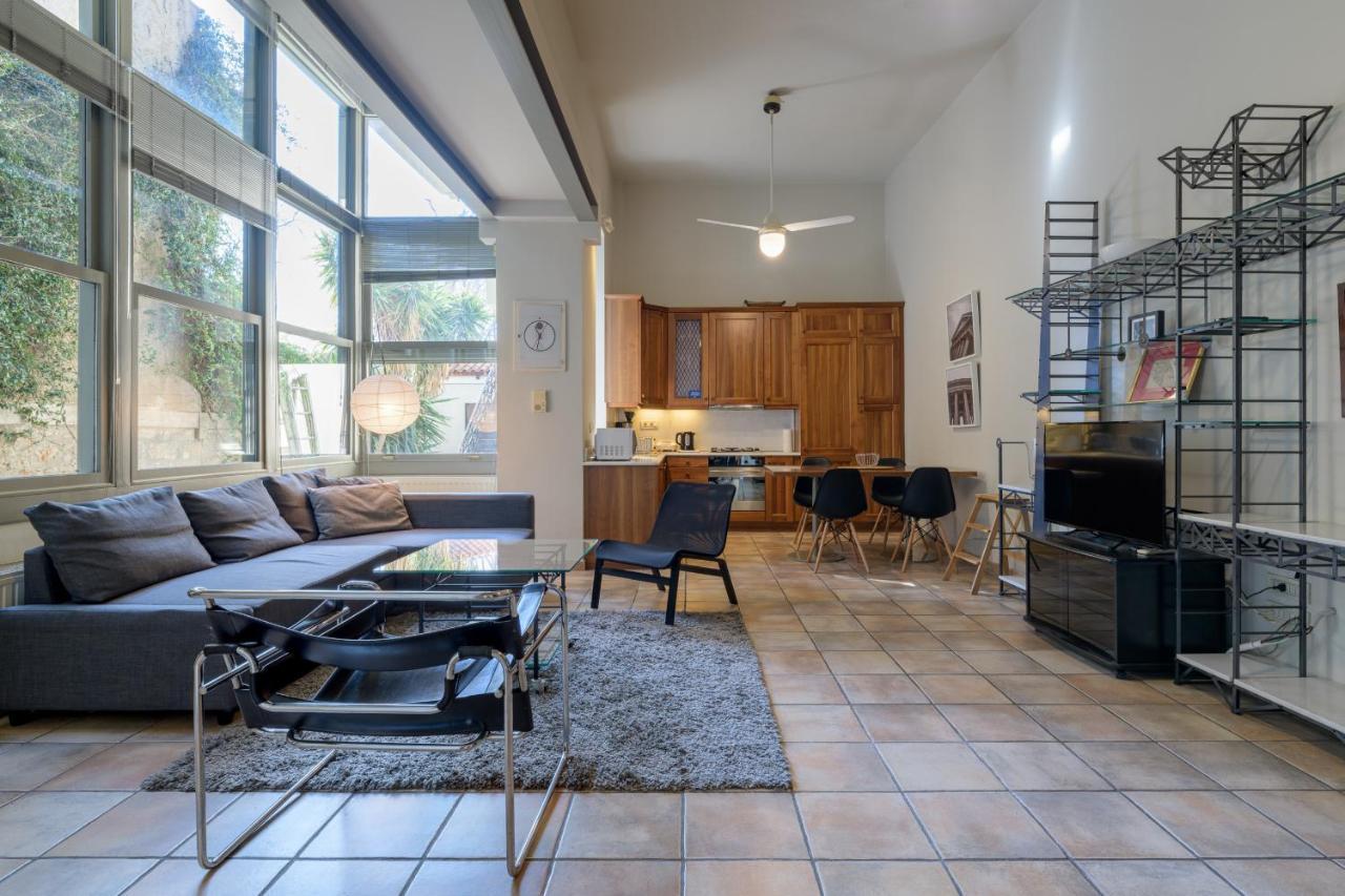 Villa A Beautiful 2 Bdr House In The Heart Of Plaka Athen Exterior foto